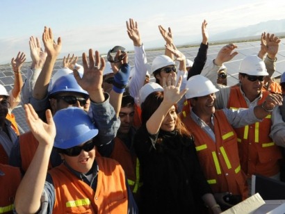 La presidenta de Argentina quiere fabricar paneles solares