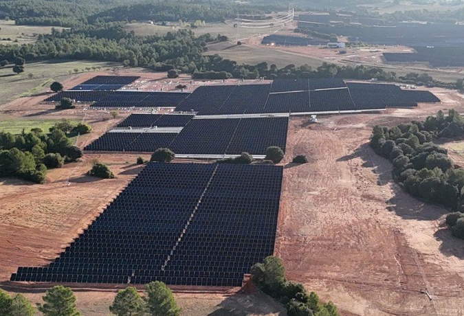 Grenergy Secures €99 Million in Financing for Ayora Solar Plant
