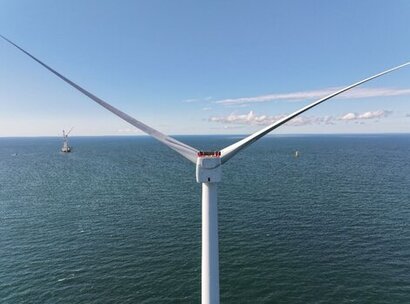 Vineyard Wind Turbine Sustains Damage