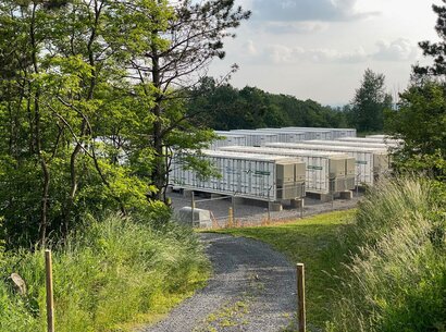 Invenergy energy storage, Beech Ridge, West Virginia. Courtesy of Wikimedia Commons.