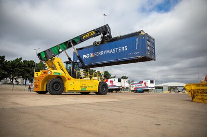Hyster ReachStacker. Courtesy of Hyster.