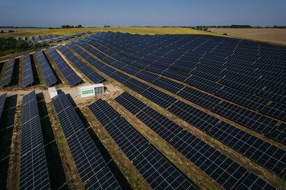 Courtesy of R.Power.