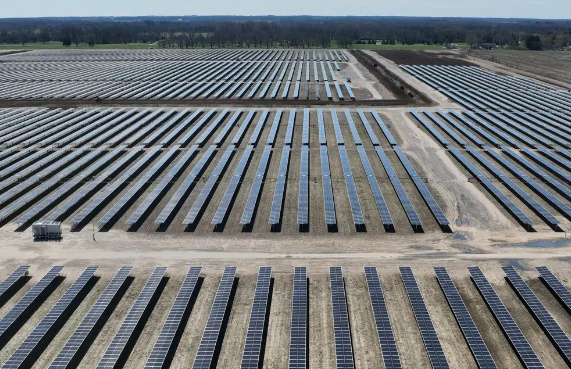 Zelestra secures $181M financing to advance 176 MW Texas solar project