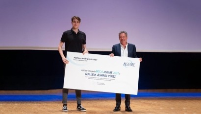 La Asociación de Empresas Eléctricas ofrece a estudiantes de Energía una beca valorada en 10.000 euros