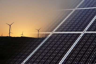 Solar and Wind Take the Lead in FERC