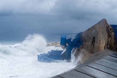 Eco Wave Power Begins Sending Electricity to the Israeli National Electrical Grid