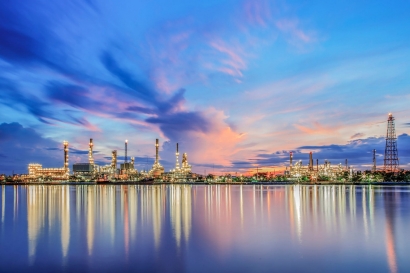 La gran industria exige a Bruselas que desacople el precio de la luz del precio de los combustibles fósiles