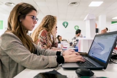 Estos son los másters de energías renovables de la escuela de negocios decana de España