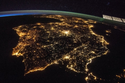 España ha incrementado en marzo sus exportaciones de electricidad en casi un 85%