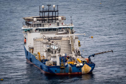 Red Eléctrica inicia el tendido del cable submarino de la interconexión con Francia por el Golfo de Bizkaia