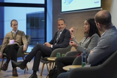  El sector energético catalán analiza la transición a las renovables  