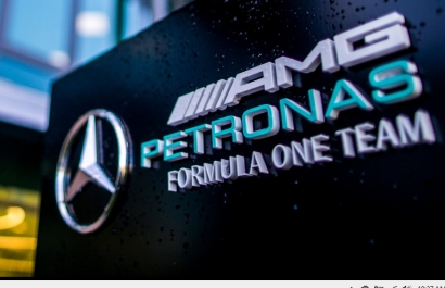 Mercedes-AMG Becomes First Global Sports Team to Invest in SAF