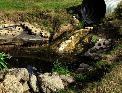 How the Energy Industry Contributes to Water Pollution