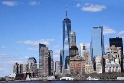 New York Governor Says 6,500 Energy Efficient LED Lights Installed at One World Trade Center