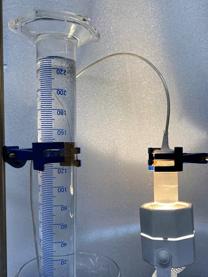 The technology has particles of gallium suspended in either seawater or freshwater and activated under artificial light.