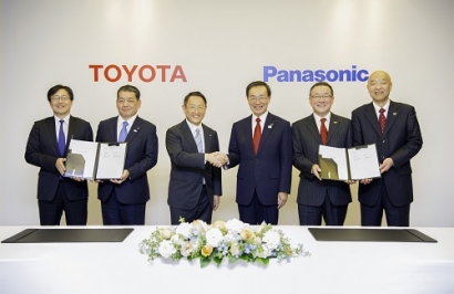 Toyota and Panasonic Consider Joint Battery Business