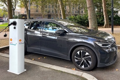 West Suffolk Council Picks ubitricity to Deploy Public EV Charge Point Network