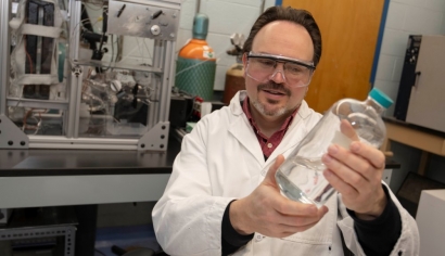 WPI Helps Develop an Extraction Process that May Provide a More Economical Way to Make Biofuel