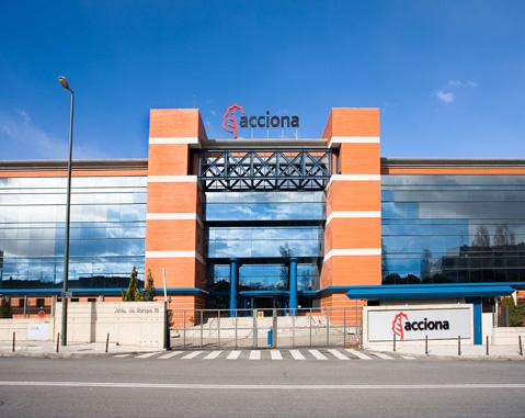 Acciona Energía vende 18 centrales minihidráulicas en España a a White Summit Capital