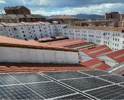El autoconsumo solar doméstico en España: más de mil euros de ahorro al año 