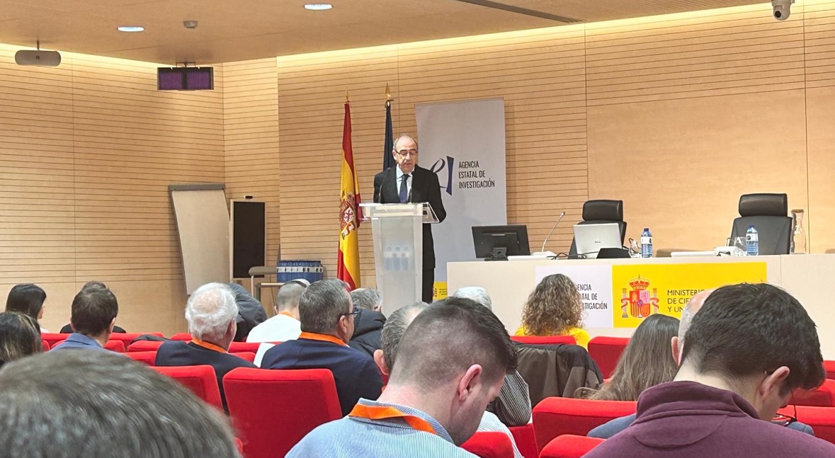 Las bases para optar a los 700 millones de ayudas al almacenamiento, a un mes vista