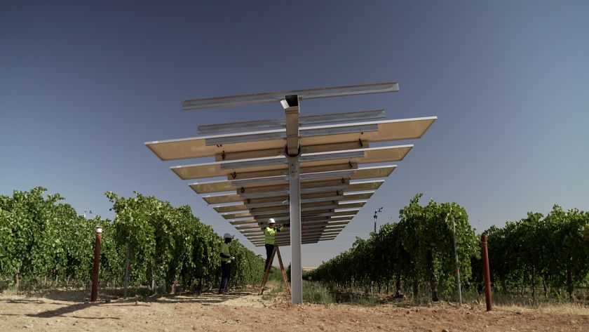 Transición Ecológica da luz verde a 200 millones de euros en ayudas a autoconsumos colectivos, baterías y solar flotante Transición Ecológica da luz verde a 200 millones de euros en ayudas a autoconsumos colectivos, baterías y solar flotante