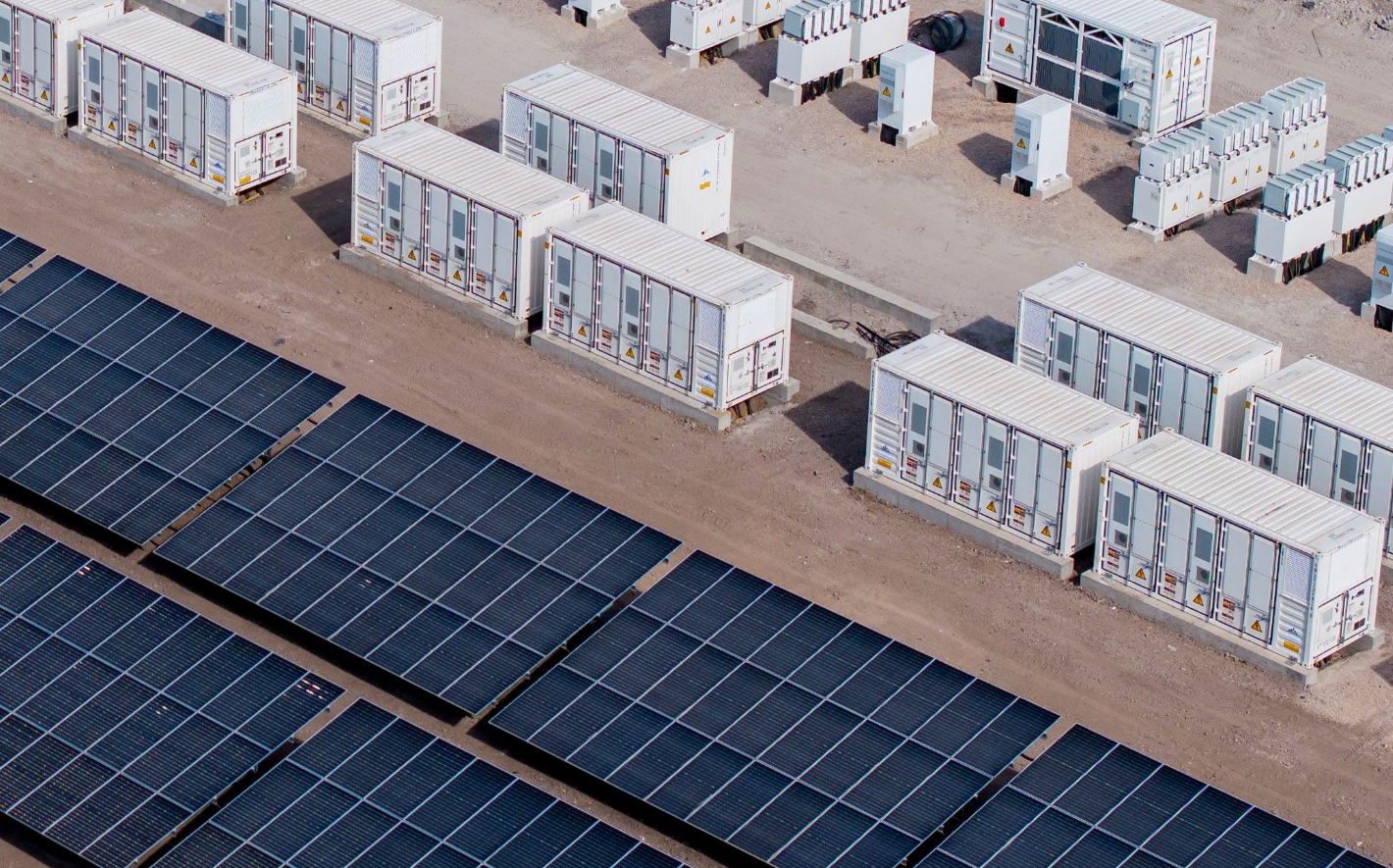 Almacena energía solar en baterías a 3 euros el megavatio hora y véndelo a 150