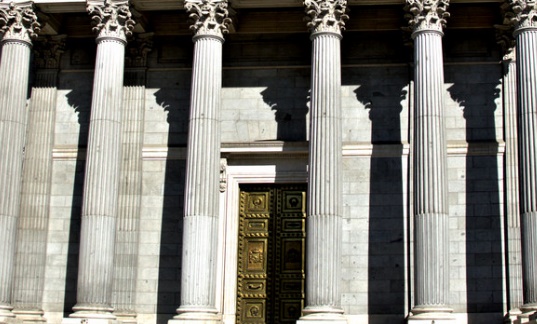 La Fundación Renovables apela a PP, Vox y Junts a dejar de lado los "tacticismos políticos" y convalidar el decreto anticrisis