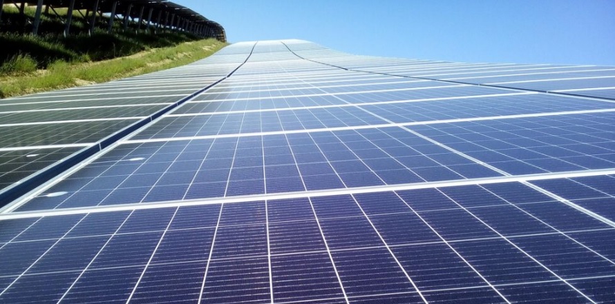 La cooperativa de autoconsumo solar Ekiola Aiara comenzará a generar electricidad este verano