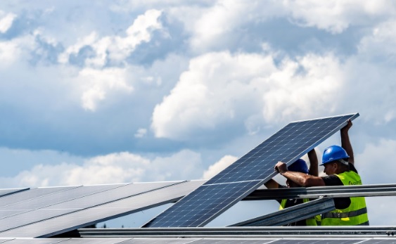 La Unión Europea conectará una media de 62 gigas año de potencia solar FV de aquí a 2030