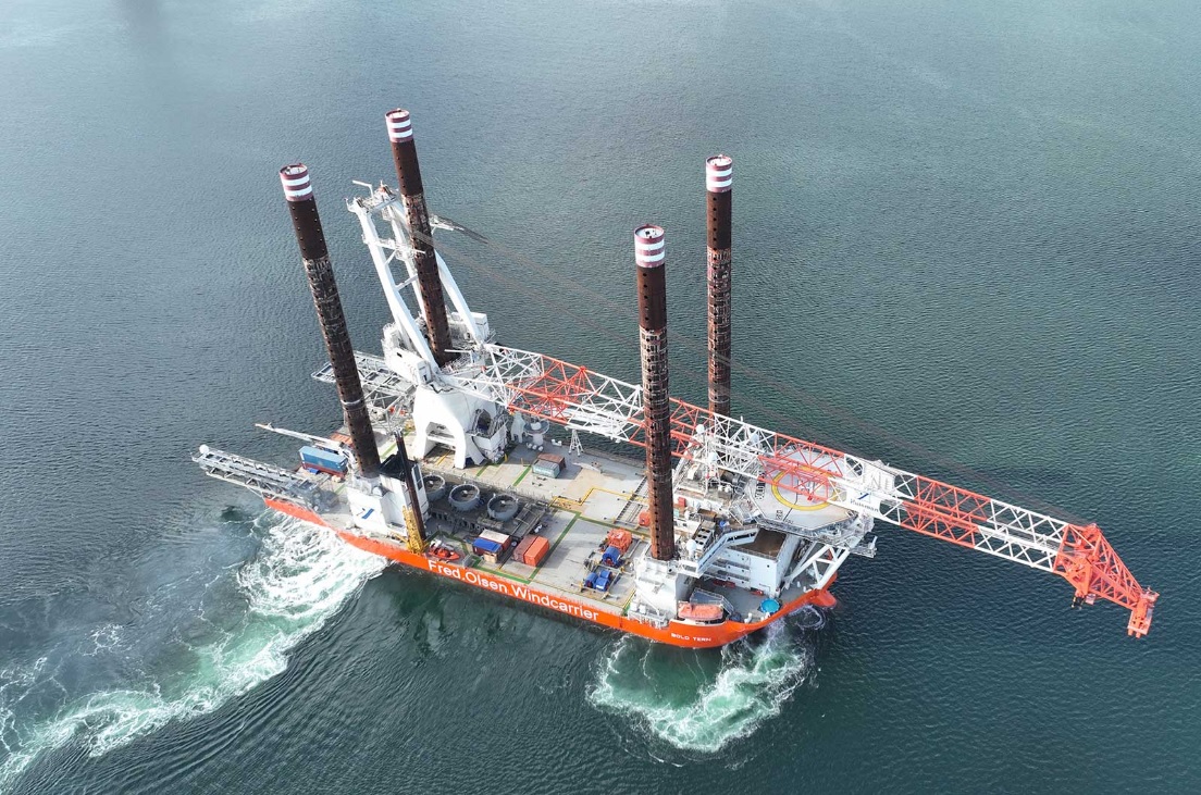 El estado de Noruega adquiere por 1.400 millones de euros el 49% de dos megaparques eólicos marinos
 