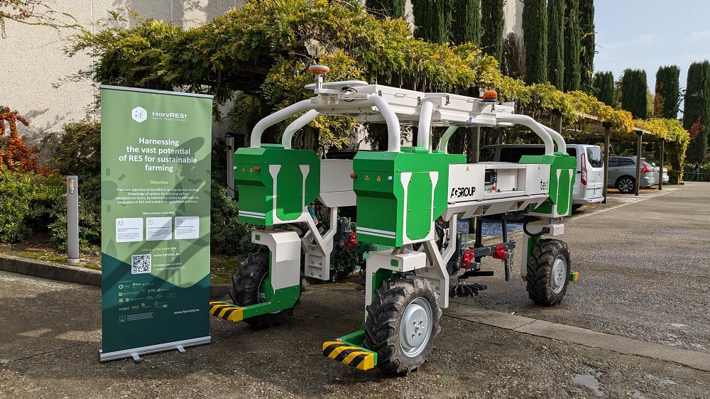 Agrovoltaica, autoconsumo y VE: Viñas del Vero vendimia en tractor eléctrico