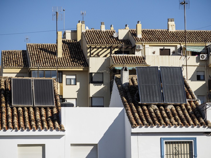 El Gobierno de Murcia resuelve el 78% de las ayudas de los programas de autoconsumo y movilidad eléctrica