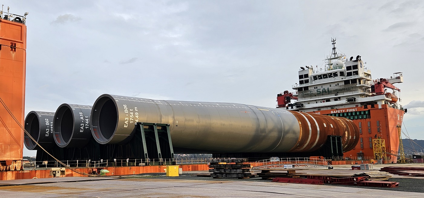 Navantia y Windar concluyen la fabricación del último monopilote del parque eólico marino East Anglia 3