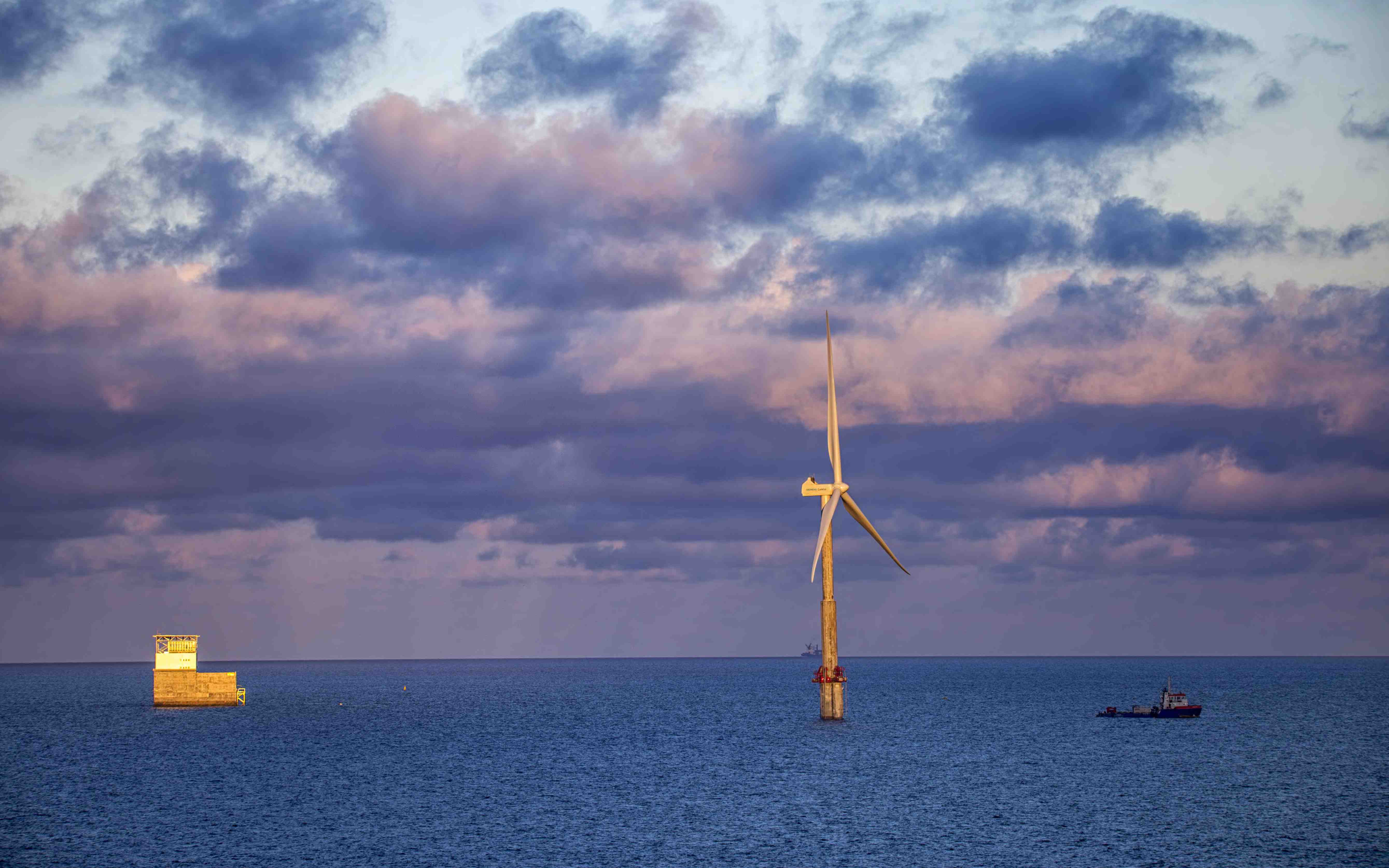 La eólica marina Marca España zarpará con más de 400 millones de euros desde seis Puertos del Estado
