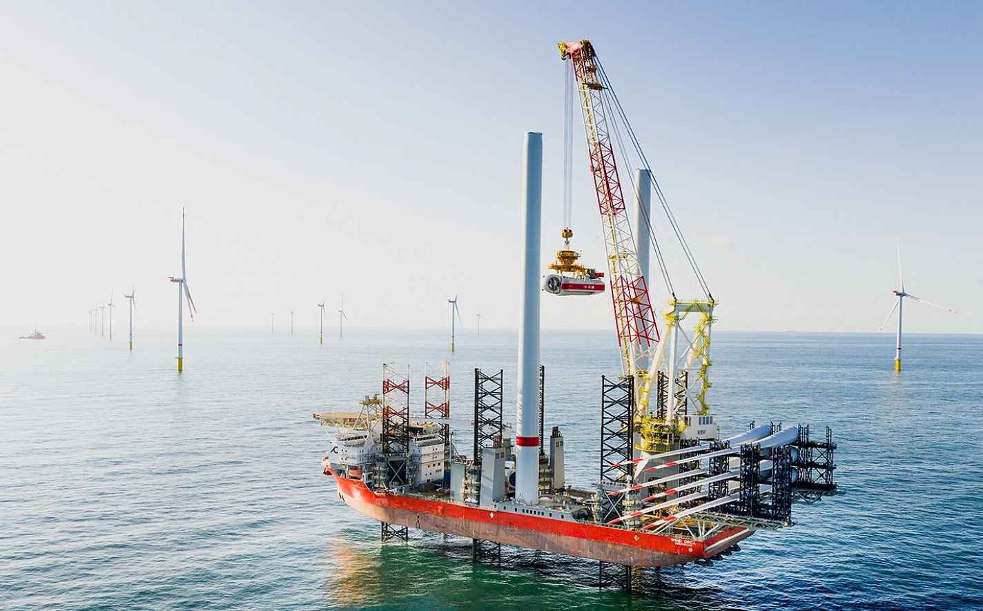 Vestas firma en 2025 los mayores ingresos de su historia