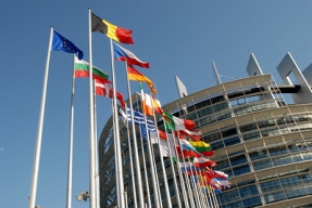La Eurocámara avala recortar las emisiones un 90% para 2040 y allana el camino hacia la neutralidad climática