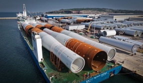 Zarpan desde China los primeros monopilotes para el parque eólico marino escocés Inch Cape