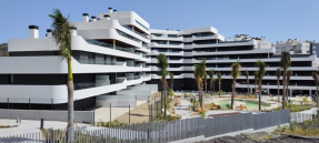 72 familias de Estepona no pueden entrar en sus casas por falta de suministro eléctrico