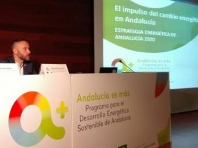 La Junta de Andalucía presenta en un Encuentro Empresarial su Orden de Incentivos al Autoconsumo