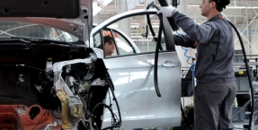 Estas son las 25 "medidas prioritarias" del Plan España Auto 2030