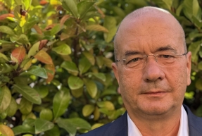 
“En hibridación de FV con baterías los ingresos pueden aumentar en un 40%”
