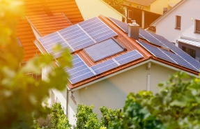 El autoconsumo solar produce ya más electricidad que la mayor de las centrales nucleares de España