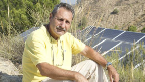 La Universidad de Murcia nombra 'Alumni Inspirador' a Emilio Ballester, paladín de la energía ciudadana