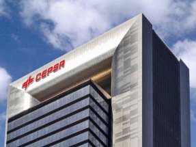 Cepsa e Iberia anuncian una "alianza estratégica para descarbonizar a gran escala el transporte aéreo"