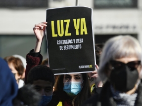 Apagón en Cañada Real, el plan de desmantelamiento patrocinado por Ayuso y Naturgy Apagón en Cañada Real, el plan de desmantelamiento patrocinado por Ayuso y Naturgy