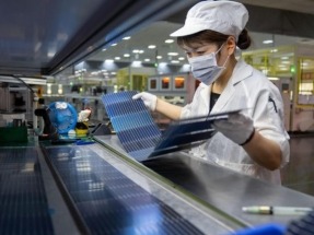 ¿Cuánto cuesta hoy generar electricidad en un parque solar, y en una central térmica de carbón, y en una nuclear?