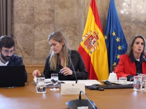 El Gobierno incrementa en 500 millones de euros las ayudas al autoconsumo y en 400 las destinadas al vehículo eléctrico