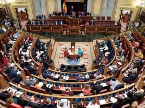 El Parlamento dice sí a viva voz al impuesto a las energéticas El Parlamento dice sí a viva voz al impuesto a las energéticas