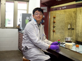 Researchers Investigating a Renewable Solvent for Biofuel Production